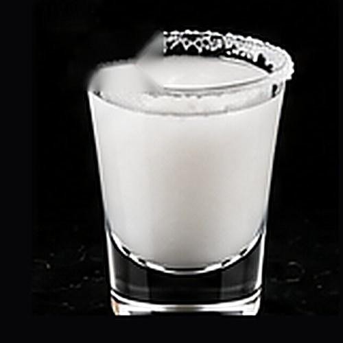 Liquid Cocaine classic shot on a dark bar background